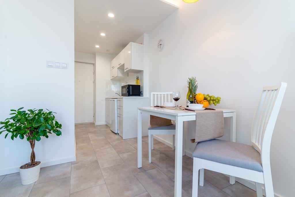 Bagno 7 - Modern Apartment By Noclegi Renters Warszawa Exteriör bild